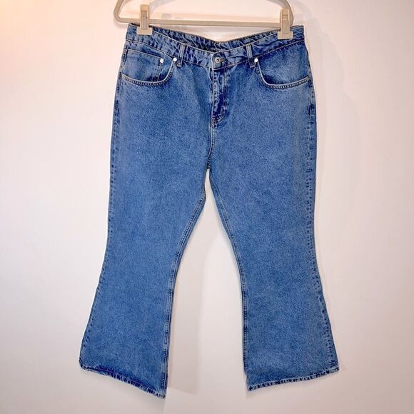 NWT The Ragged Priest High Rise Flare Jeans Dakota Womens Sz 36 W 31 Inseam - Picture 3 of 9